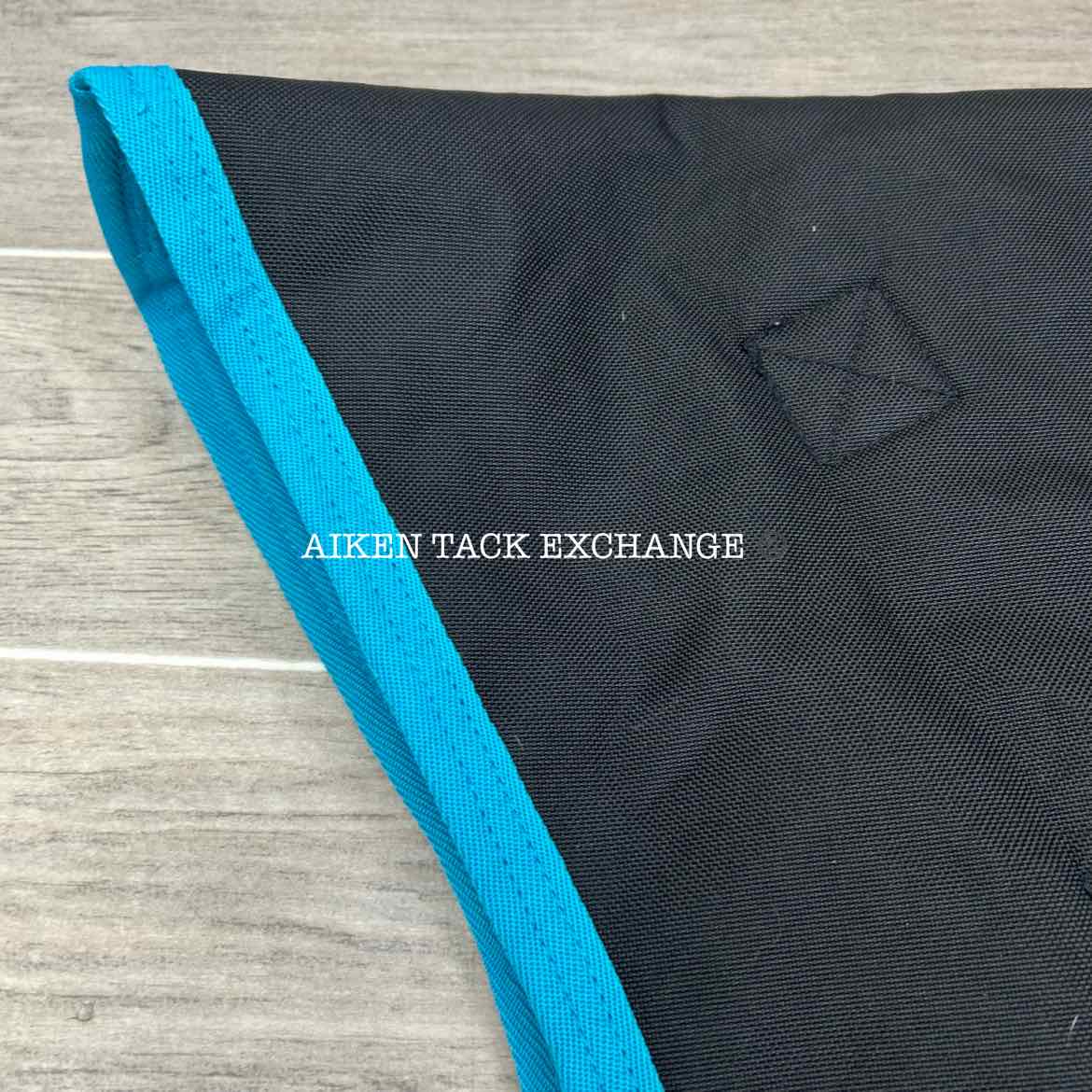 Amigo Bravo 12 Original Hood Neck Cover 150g, 81"