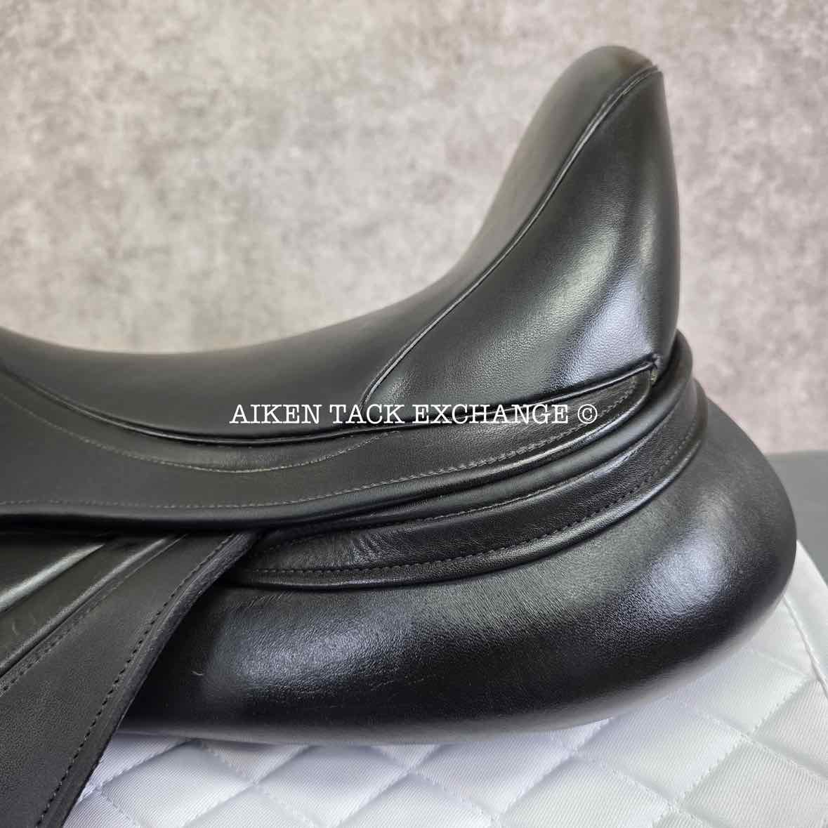 2020 Aviar Raavun 1.0 Monoflap Dressage Saddle, 18.5" Seat, Adjustable Tree, Foam Panels