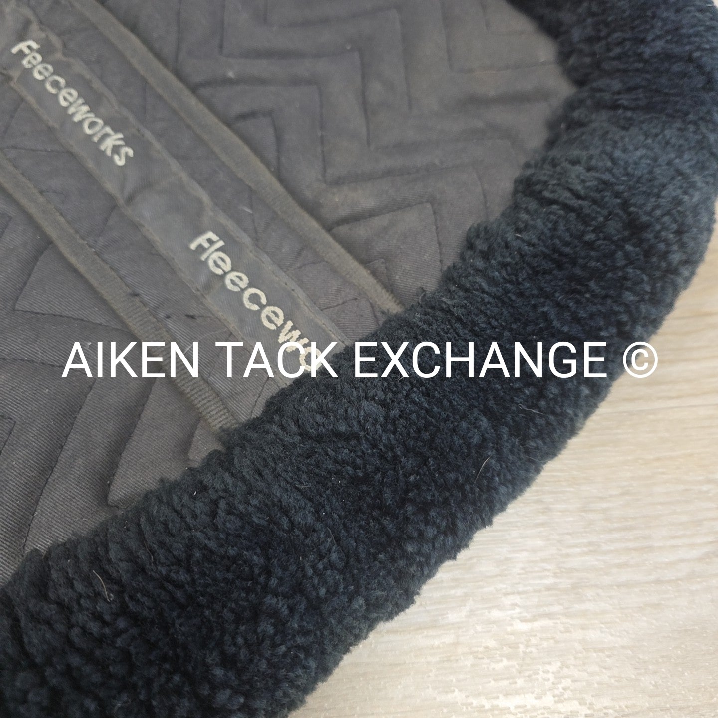 Fleeceworks FXK Half Pad with Rolled Edges, Size Large