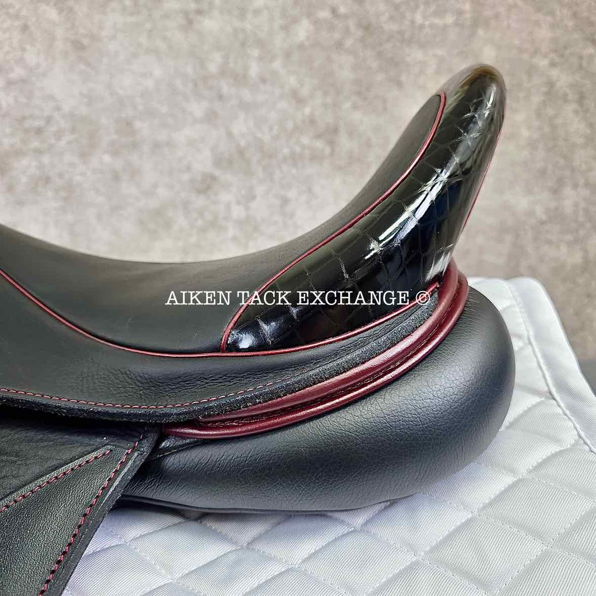 2022 Custom Saddlery Wolfgang Solo MKII Monoflap Dressage Saddle, 17.5" Seat - Short Flap, Adjustable Tree, Wool Flocked Panels