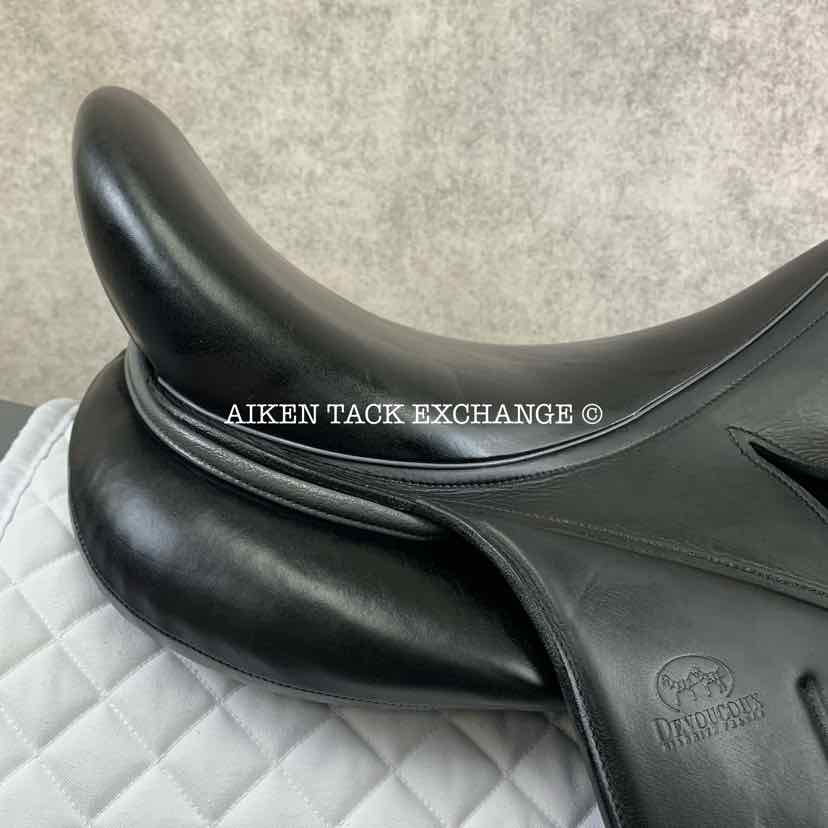 2020 Devoucoux Makila Lab Monoflap Dressage Saddle, 18" Seat, 2AA Flap, Medium Tree, D3D Panels, Full Buffalo Leather