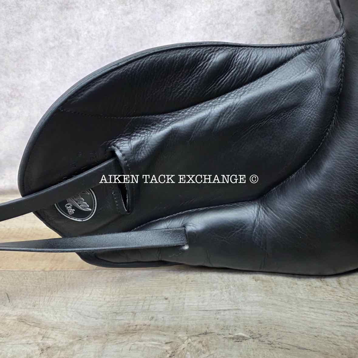 2013 Custom Saddlery Icon Coda Dressage Saddle, 17.5" Seat, Adjustable Tree, Wool Flocked Panels