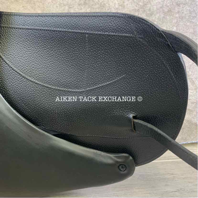**SOLD** 2021 Arion Monoflap Dressage Saddle, 17" Seat, 1C Flap - Short, Medium Wide/Wide Tree, Foam Panels, Buffalo Leather