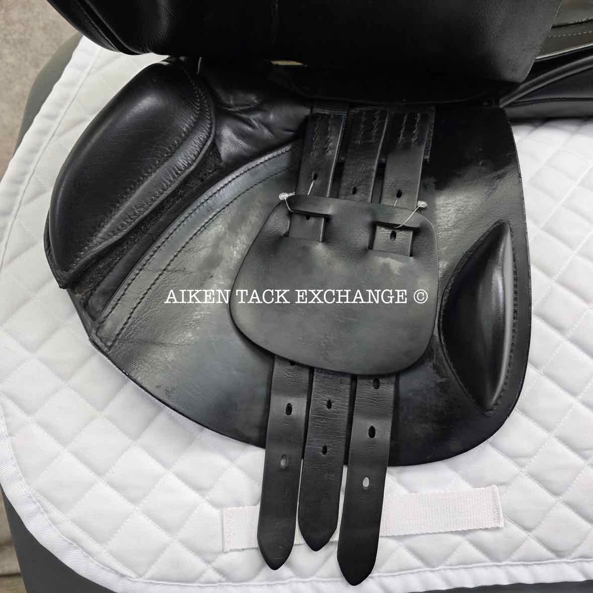**SOLD** 2001 Albion Kontrol Close Contact Jump Saddle, 17.5" Seat, Medium Narrow Tree, Wool Flocked Panels