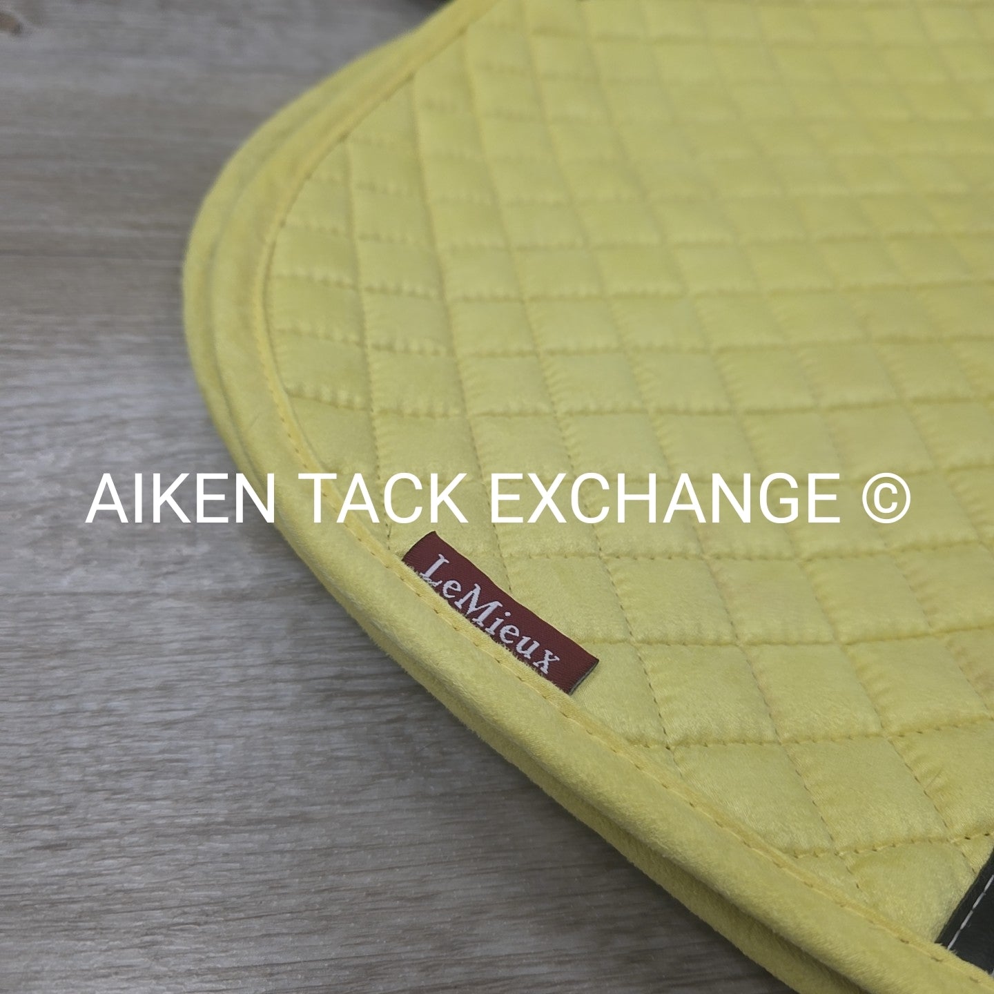 LeMieux Close Contact Square Saddle Pad, Large