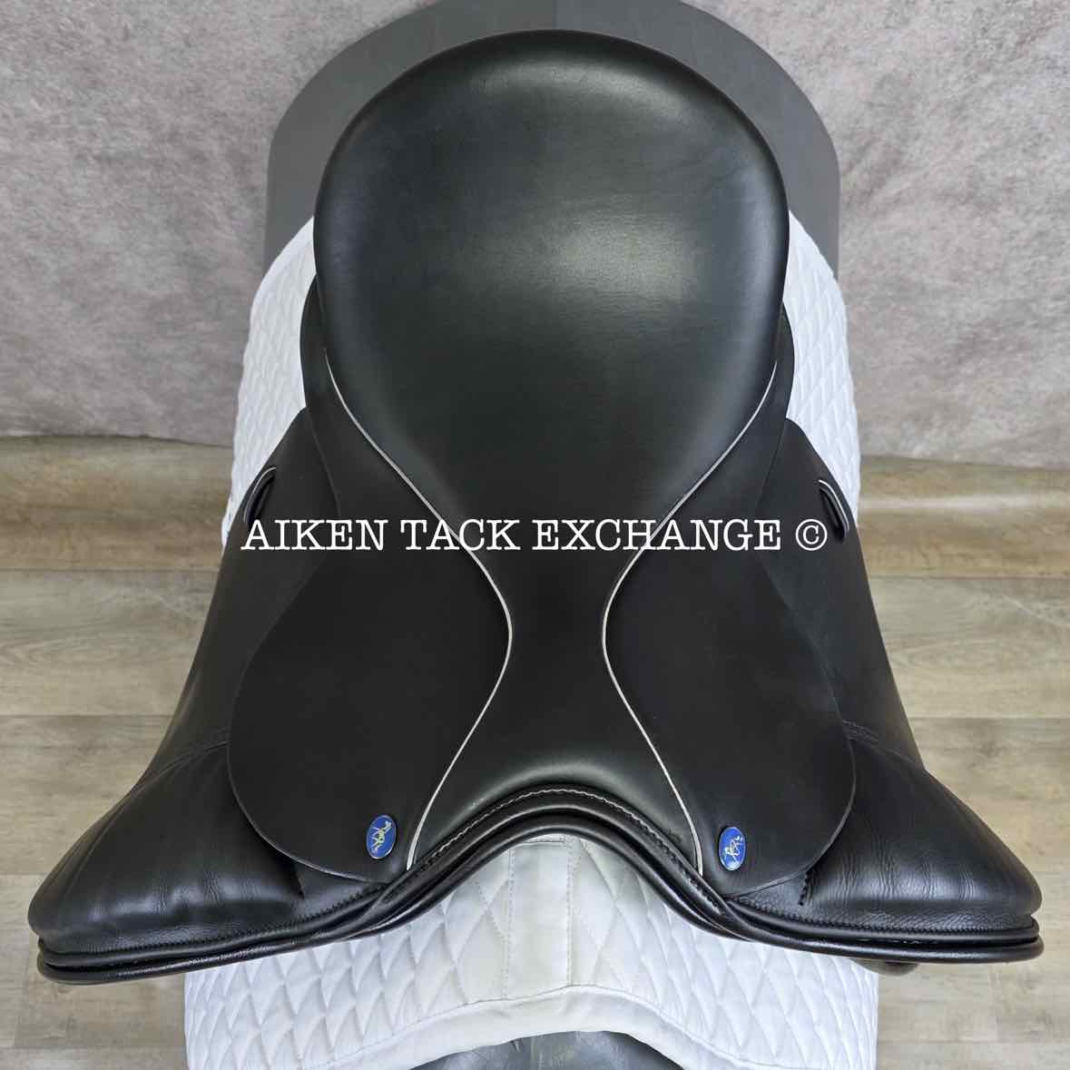 2023 Balance Equinox Dressage Saddle, 18" Seat, XX-Wide Hoop Tree, Wool Flocked Panels