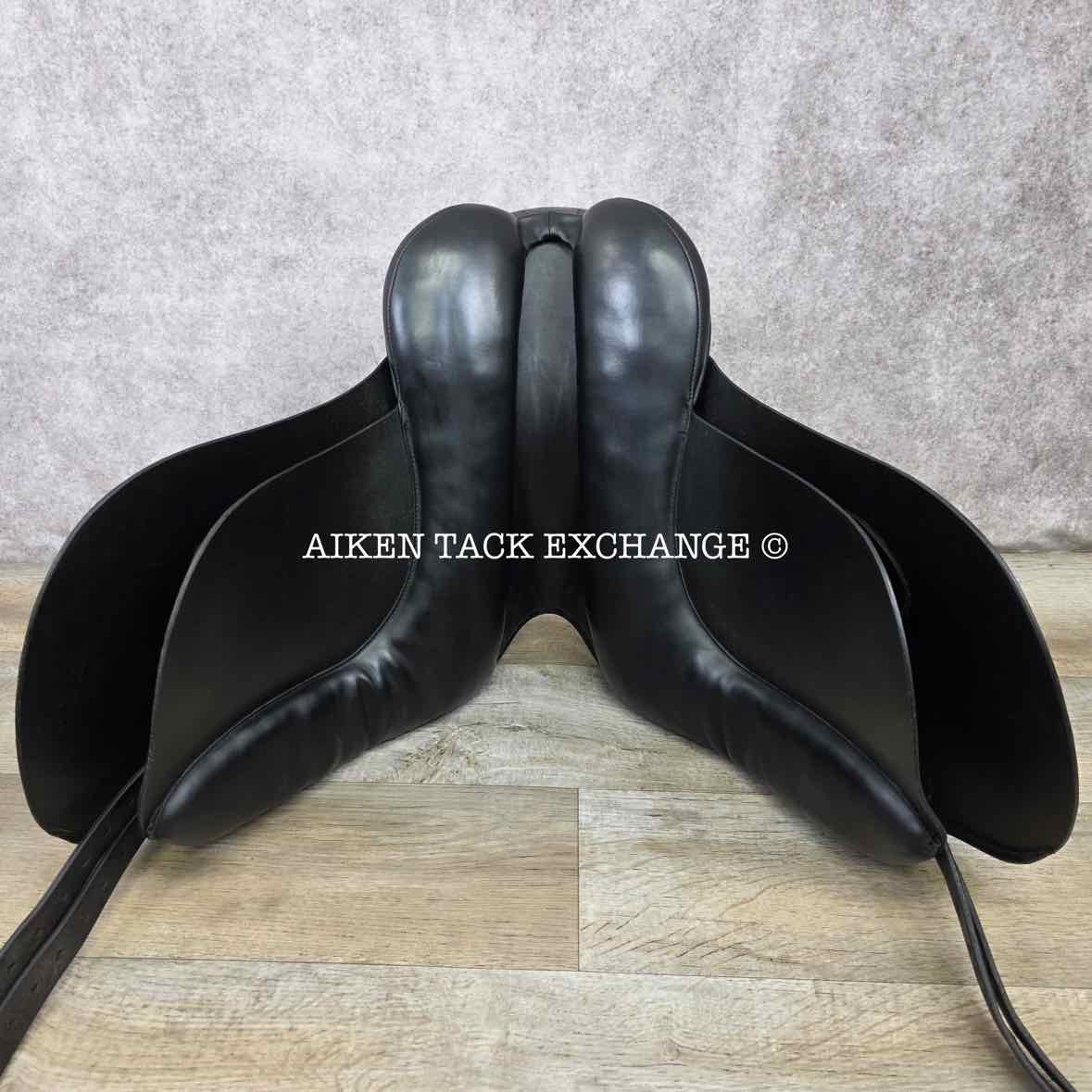 Centaur by Michael Stokes Para Dressage Saddle, 18" Seat, Medium Tree, Wool Flocked Panels