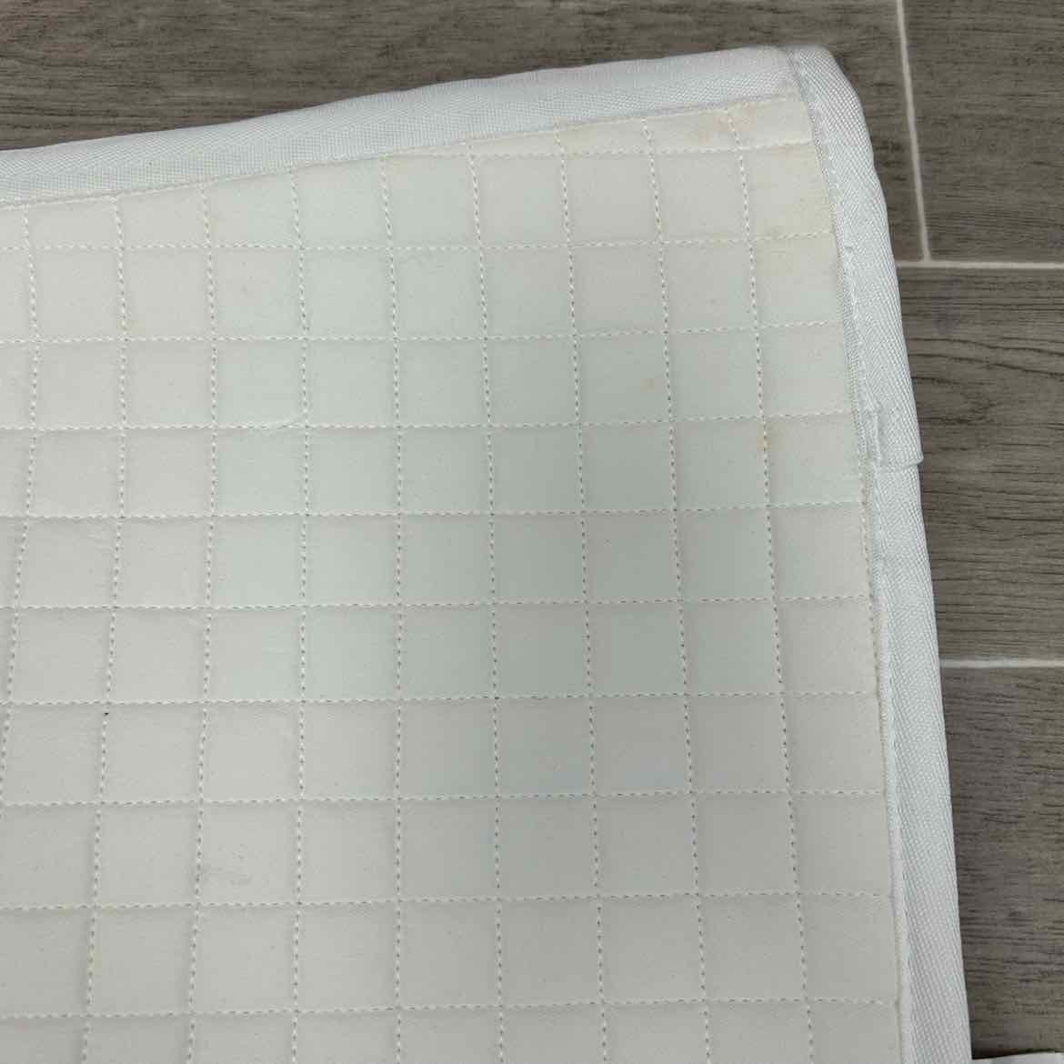 Back on Track Therapeutic Dressage Saddle Pad