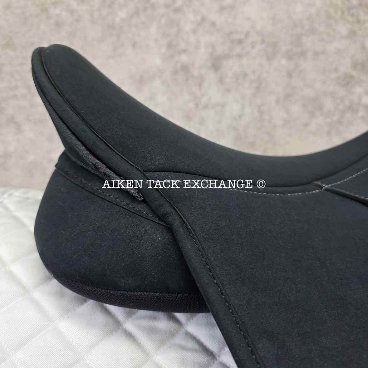 2022 Wintec Lite Wide All Purpose D'Lux Saddle with HART, 17.5" Seat, Adjustable Tree - Changeable Gullet, CAIR Panels