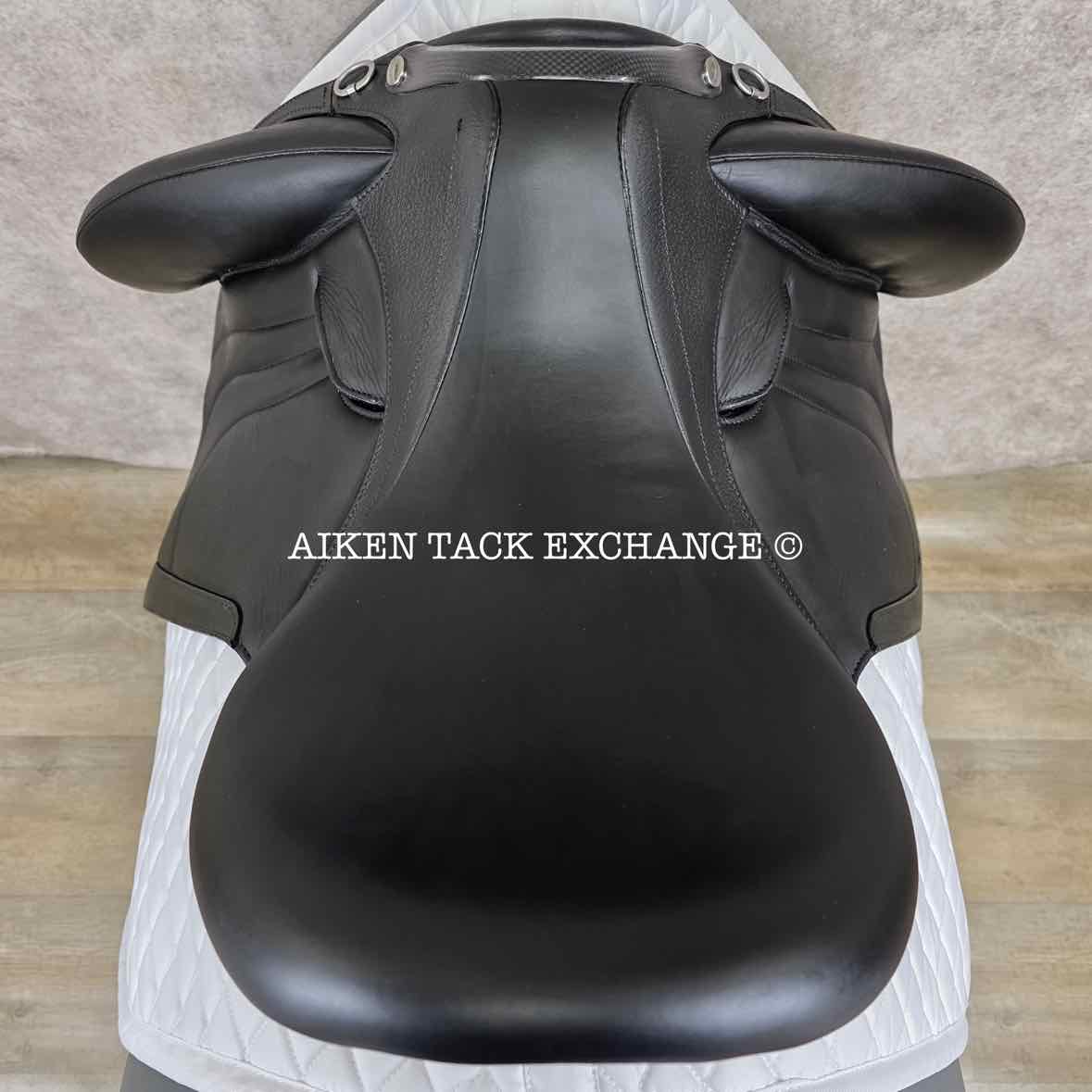 2021 Devoucoux Makila Harmonie Monoflap Dressage Saddle, 17.5" Seat - 002, 2A Flap, Dynamick Tree - Medium, D3D Panels