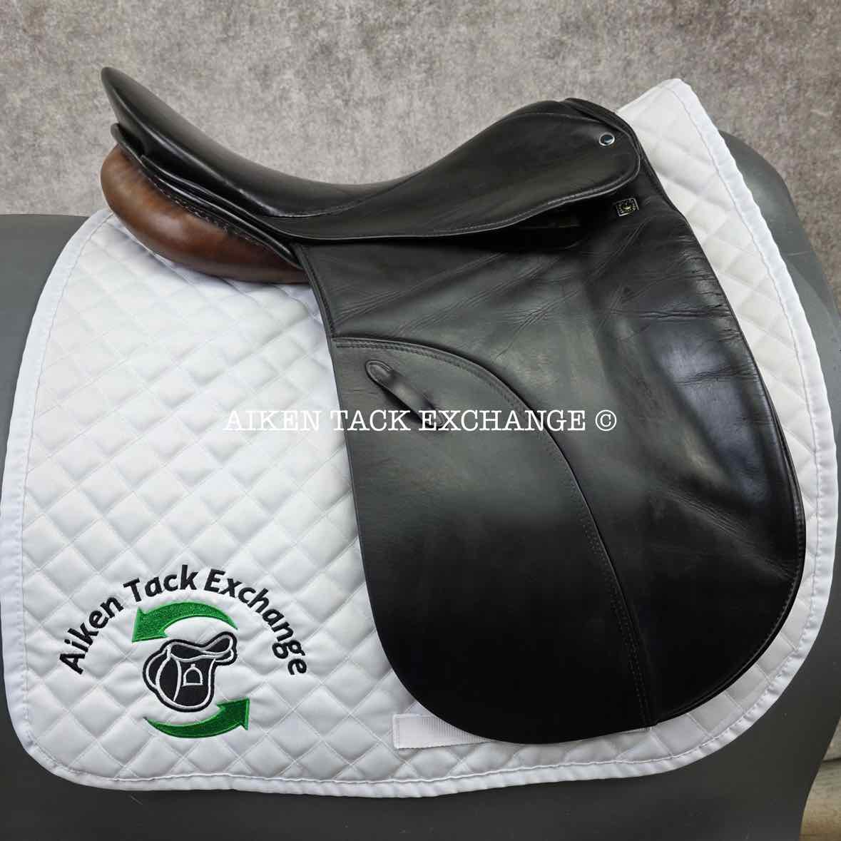**SOLD** Stubben Romanus Extra CL Dressage Saddle, 18" Seat, 32cm Tree - Wide, Wool Flocked Panels