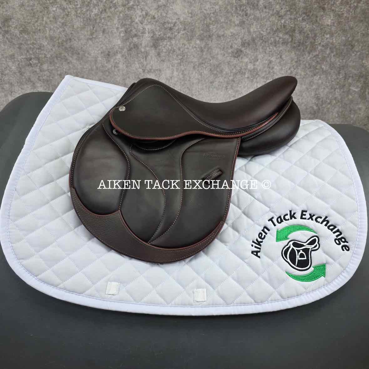 2022 Devoucoux Biarritz K Close Contact Jump Saddle, 15" Seat, 00K Flap, MW Tree, D3D Panels, Full Buffalo Leather
