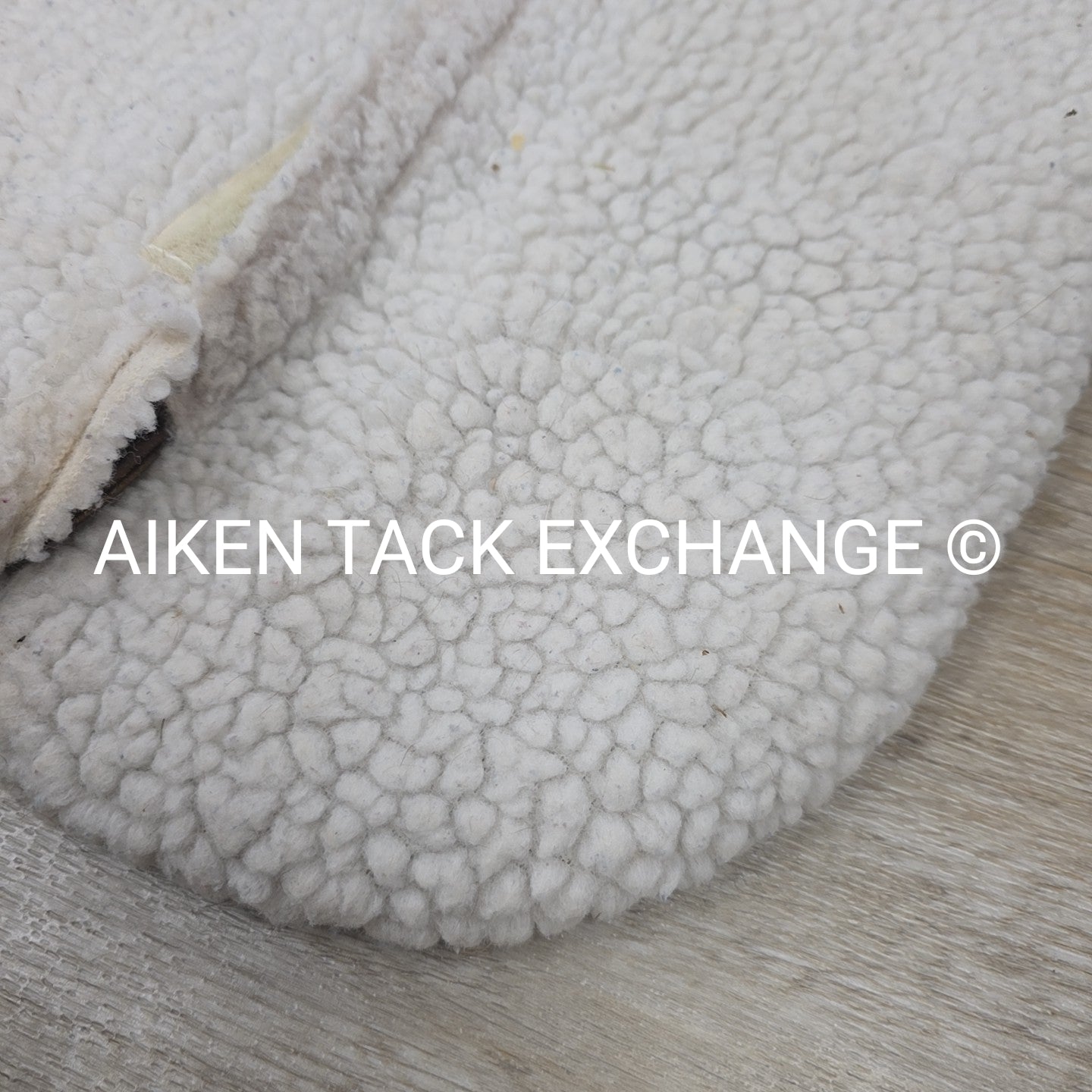 SaddleRight English Glove Leather Half Pad with Fleece Cover