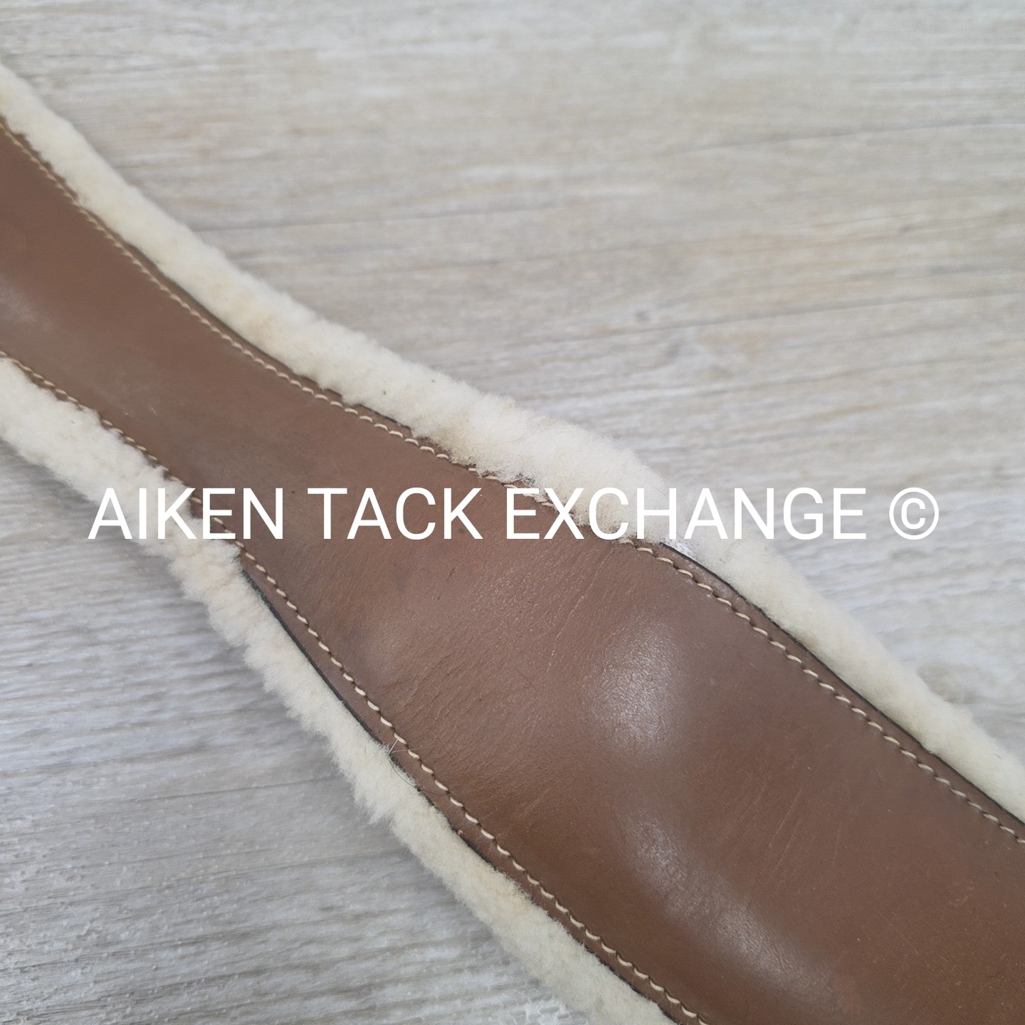 Beval Fleece Lined Girth with Single End Elastic, Brown, 50"