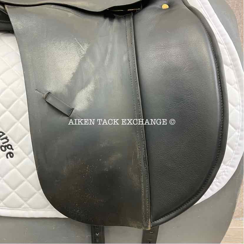 **SOLD** Albion Style Dressage Saddle, 18" Seat, Medium Tree, Wool Flocked Panels