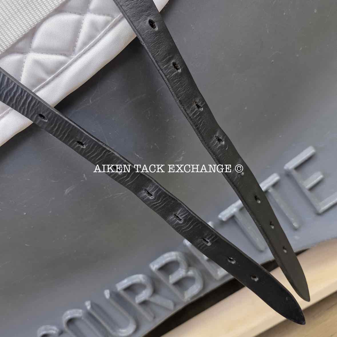 2017 Devoucoux Makila Harmonie Dressage Saddle, 17.5" Seat, Medium Tree, D3D Panels, Full Buffalo Leather