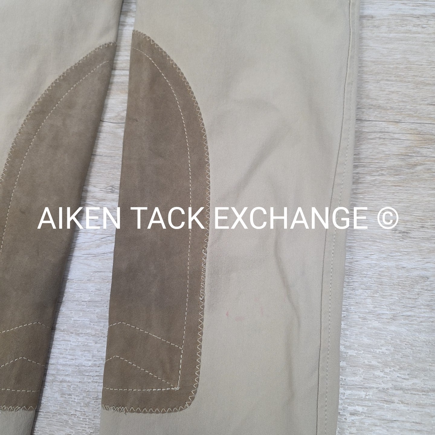 Tailored Sportsman Trophy Hunter Knee Patch Breeches, Size 24