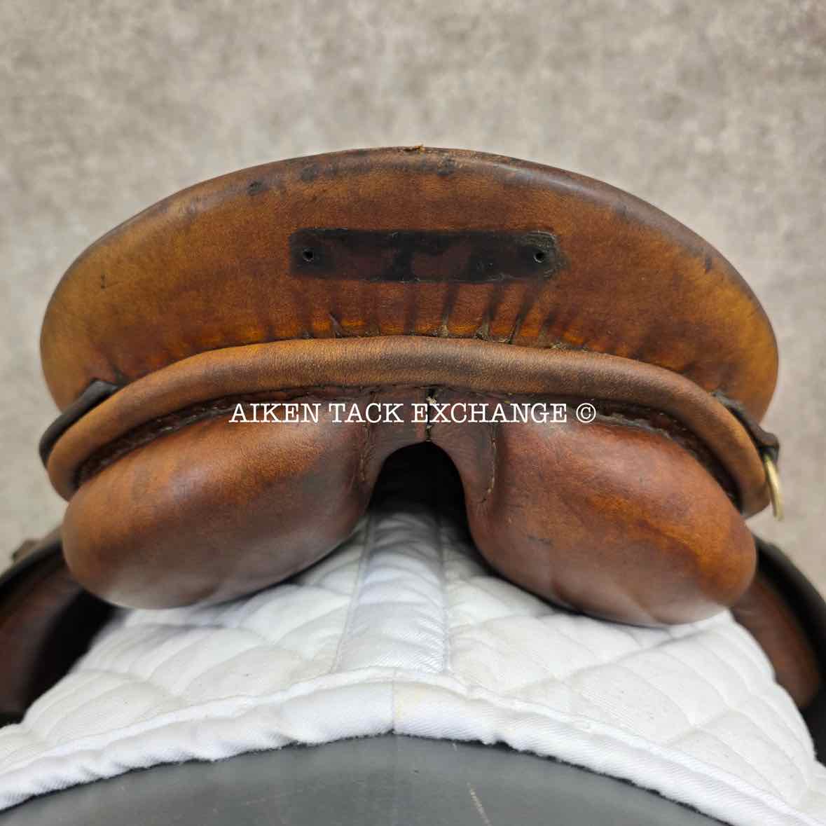 Stubben Siegfried Saddle, 16.5" Seat, 31.5 cm Tree - Wide, Wool Flocked Panels