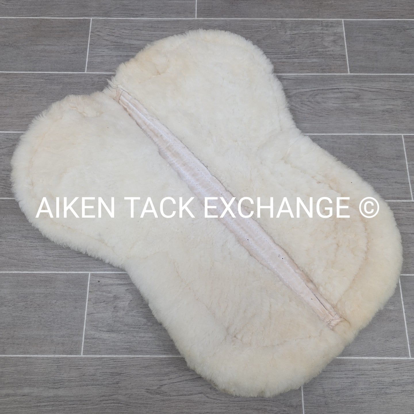 Ovation Europa Sheepskin 4 Shim Half Pad, Size Medium