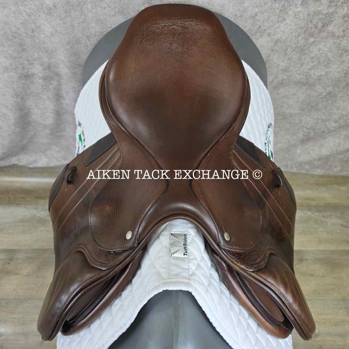 2011 CWD SE01 Close Contact Jump Saddle, 17" Seat, 3L Flap, Medium Wide Tree, Foam Panels, Full Buffalo Leather