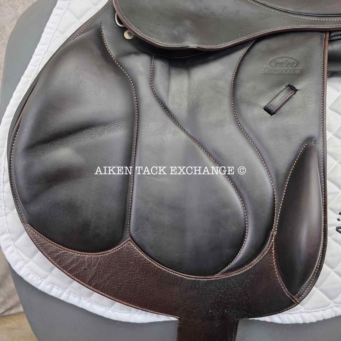 2012 Devoucoux Chiberta Monoflap Jump Saddle, 18" Seat, Medium Wide Tree, 3AR Flap, Foam Panels, Full Buffalo Leather