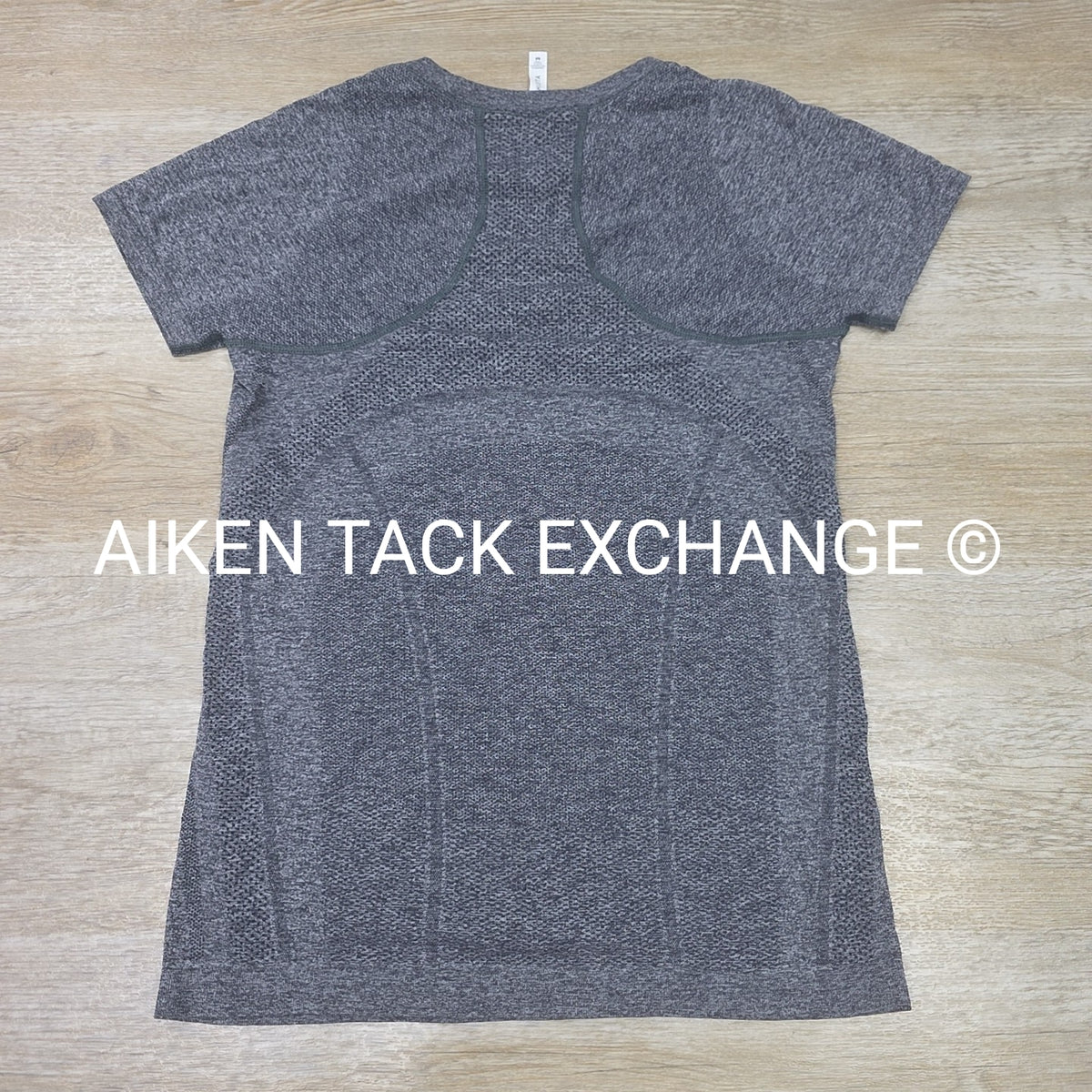 Athleta Short Sleeve Top, Size Medium