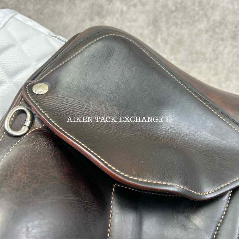 2005 Devoucoux Makila Monoflap Dressage Saddle, 18" Seat, 3A Flap, Medium/Medium Wide Tree, Foam Panels