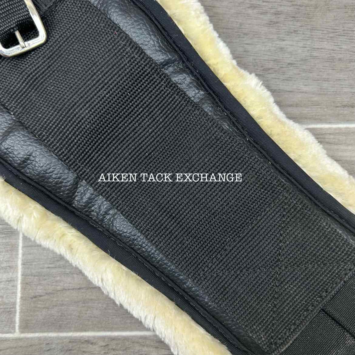 LeMieux Integrated Web & Merino Dressage / Monoflap Short Girth, Black, 30"