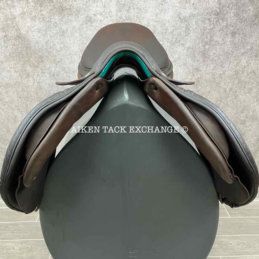 **SOLD** 2013 Voltaire Palm Beach Close Contact Jump Saddle, 17" Seat, 2A Flap, Medium Wide Tree, FIN Panels, Full Buffalo Leather