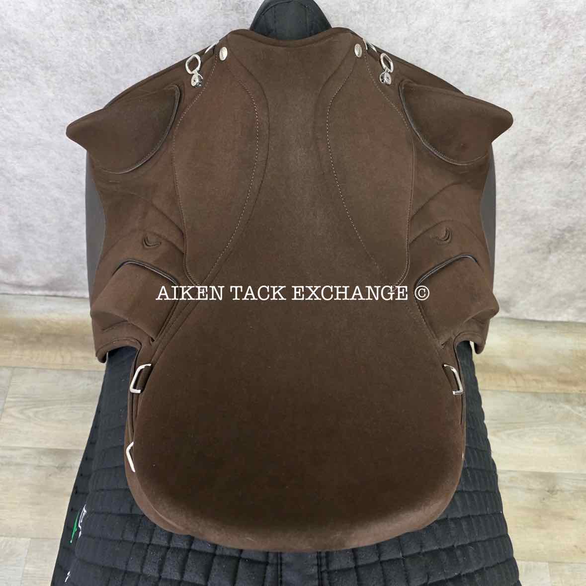 2024 Wintec Pro Endurance Saddle with HART, 18" Seat, Adjustable Tree - Changeable Gullet, CAIR Panels