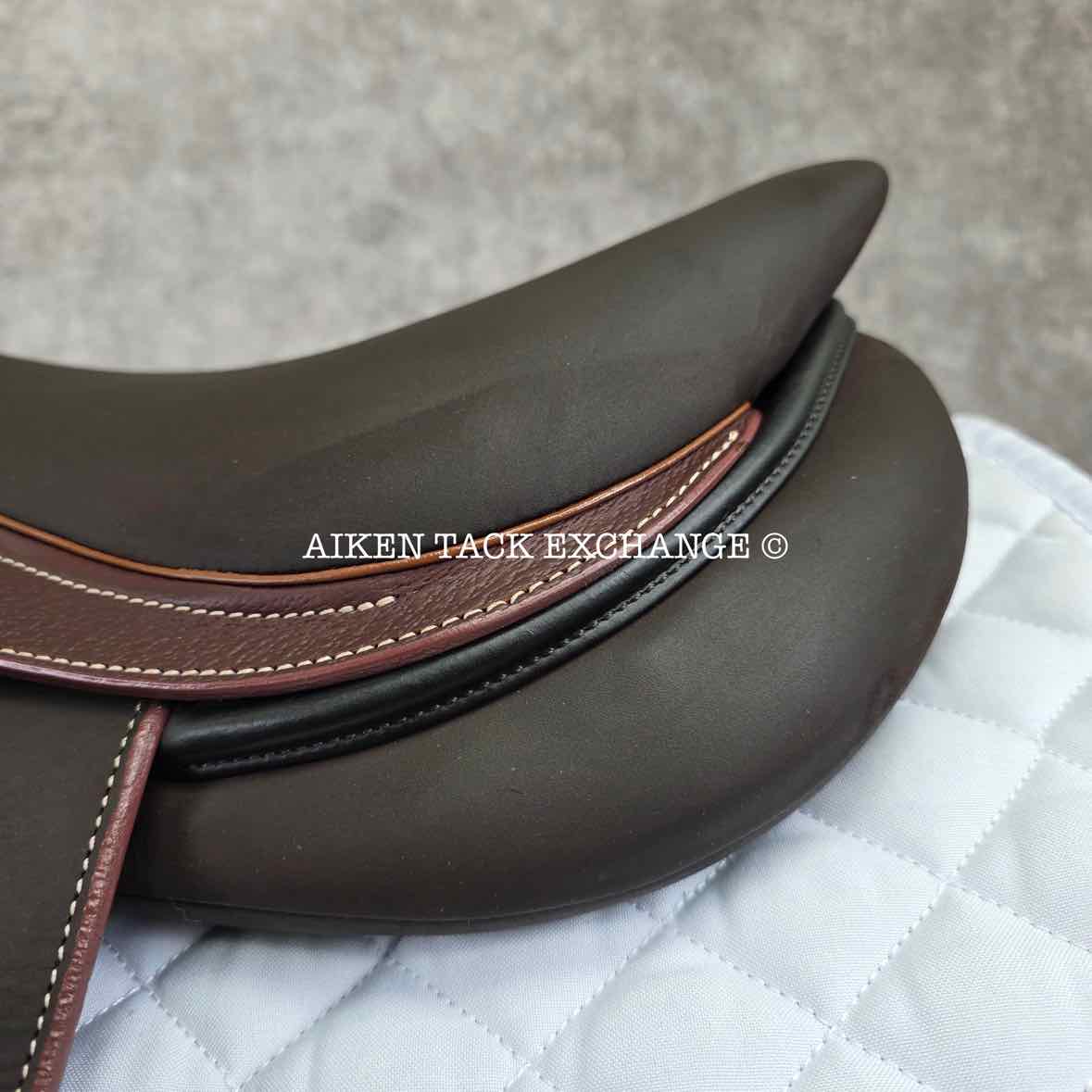 2023 Devoucoux Chiberta K Monoflap Jump Saddle, 16.5" Seat, 0KA Flap, Medium Tree, D3D Panels, Full Buffalo Leather