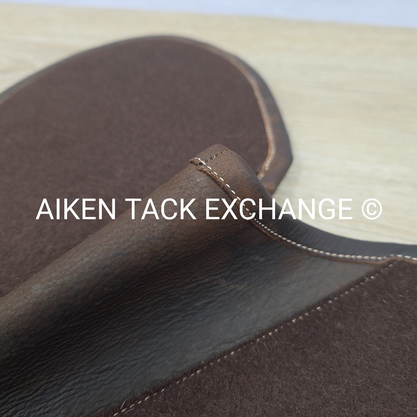 Voltaire Leather & Felt Half Pad, Size Large