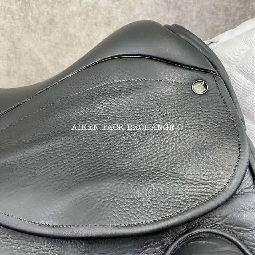 2009 County Perfection Dressage Saddle, 17" Seat, Forward Flap, Medium Tree, Wool Flocked Panels