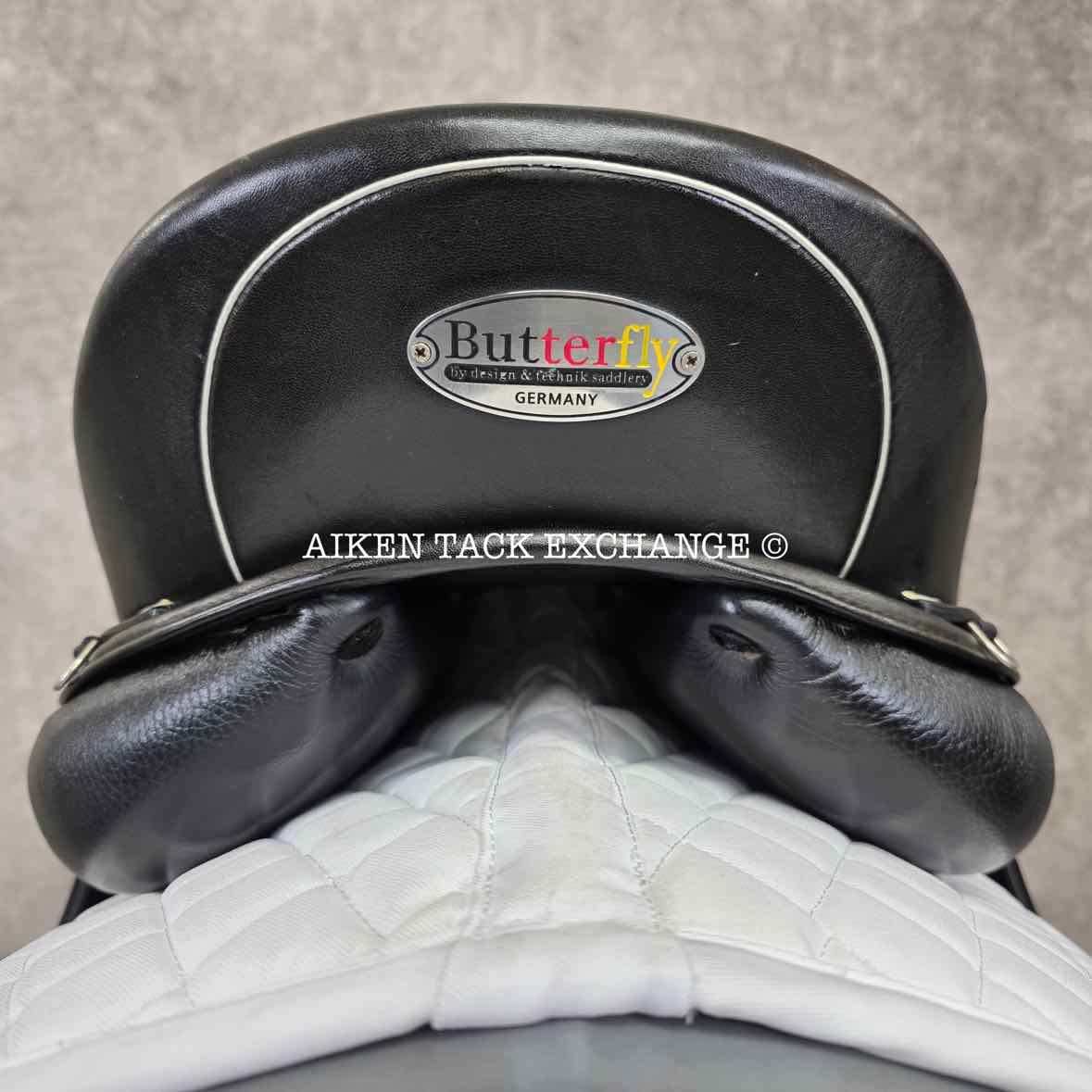 2014 Pegasus Butterfly Claudia Dressage Saddle, 17" Seat - Short Flap, Flexible Self-Adjusting & Self-Adapting ComfortFit Tree