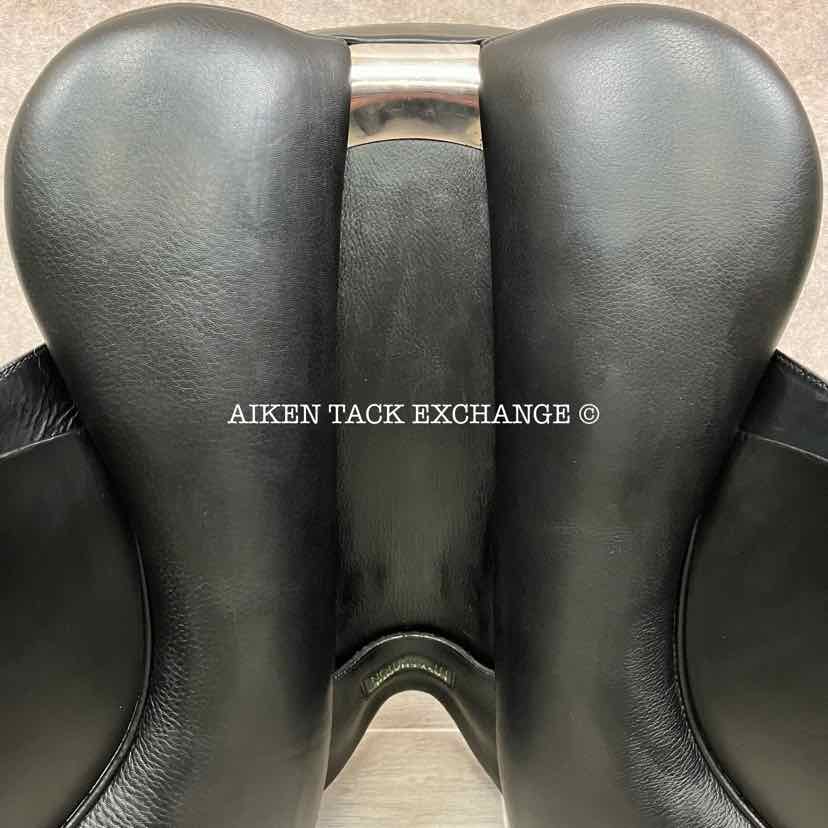 **SOLD** 2014 Bates Isabell Werth Dressage Saddle, 17" Seat, Adjustable Tree - Changeable Gullet, Wool Flocked Panels