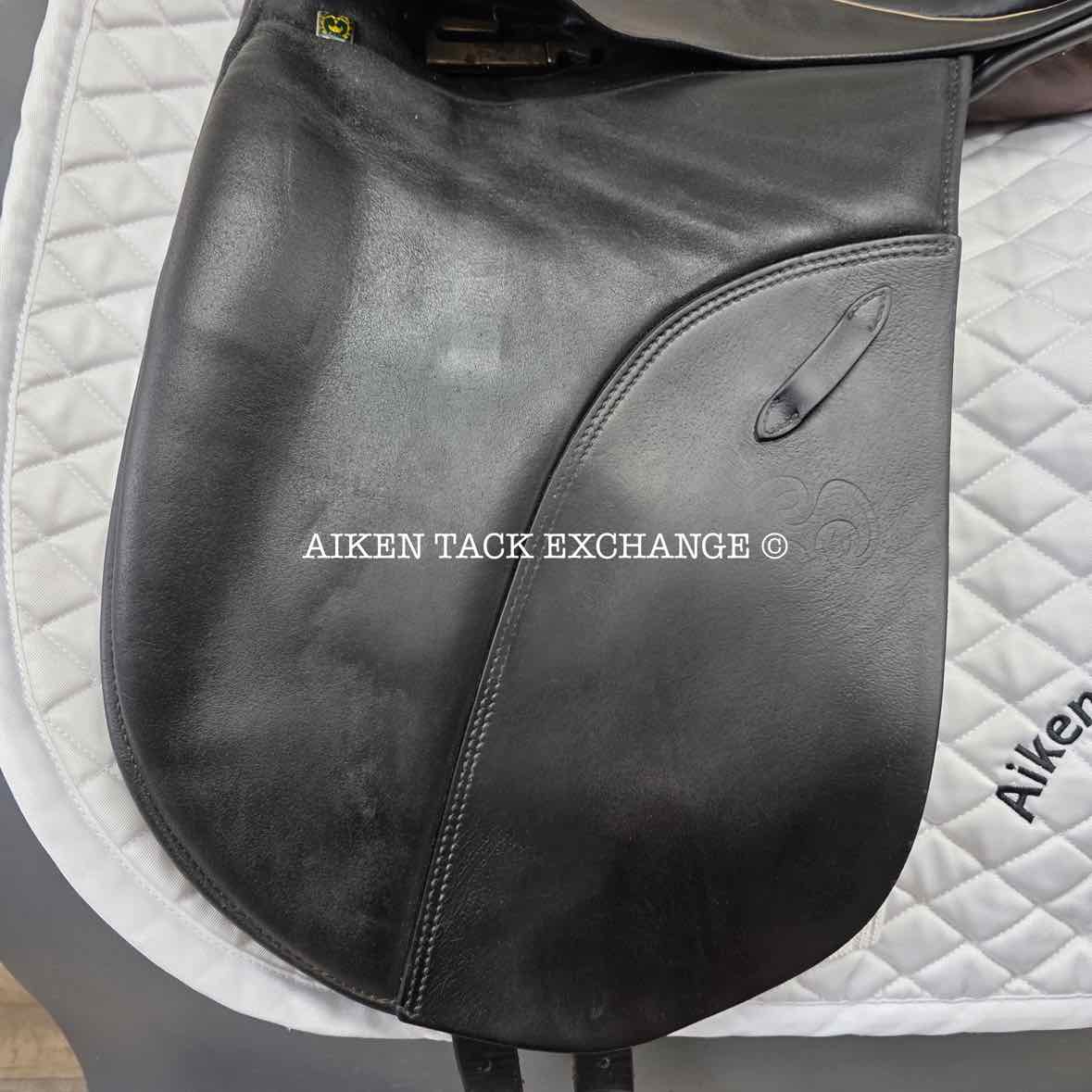 Stubben Tristan Dressage Saddle, 18" Seat, 31.5cm Tree - Medium Wide, Wool Flocked Panels