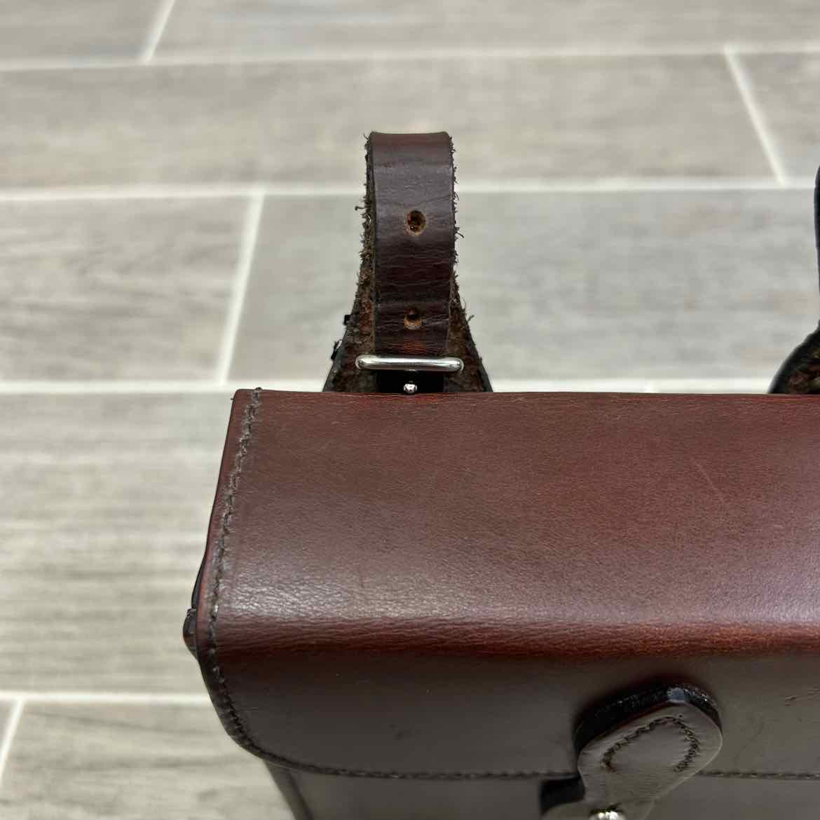 Ladies Sandwich Case with Sandwich Tin