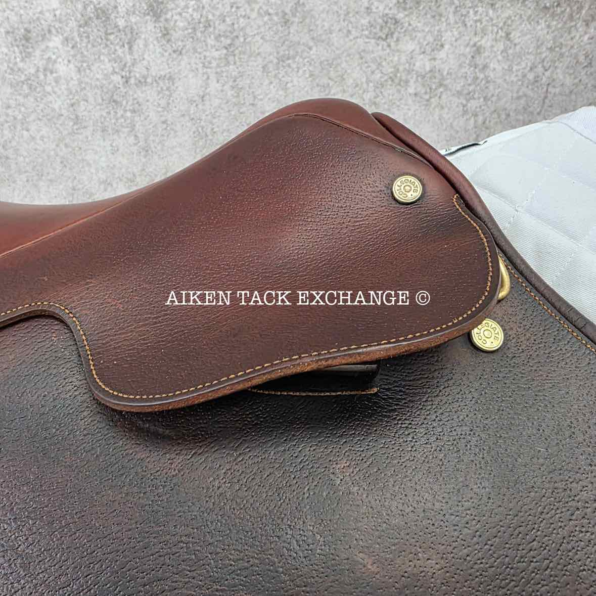 Collegiate Close Contact Saddle, 16" Seat, Medium Tree, Foam Panels