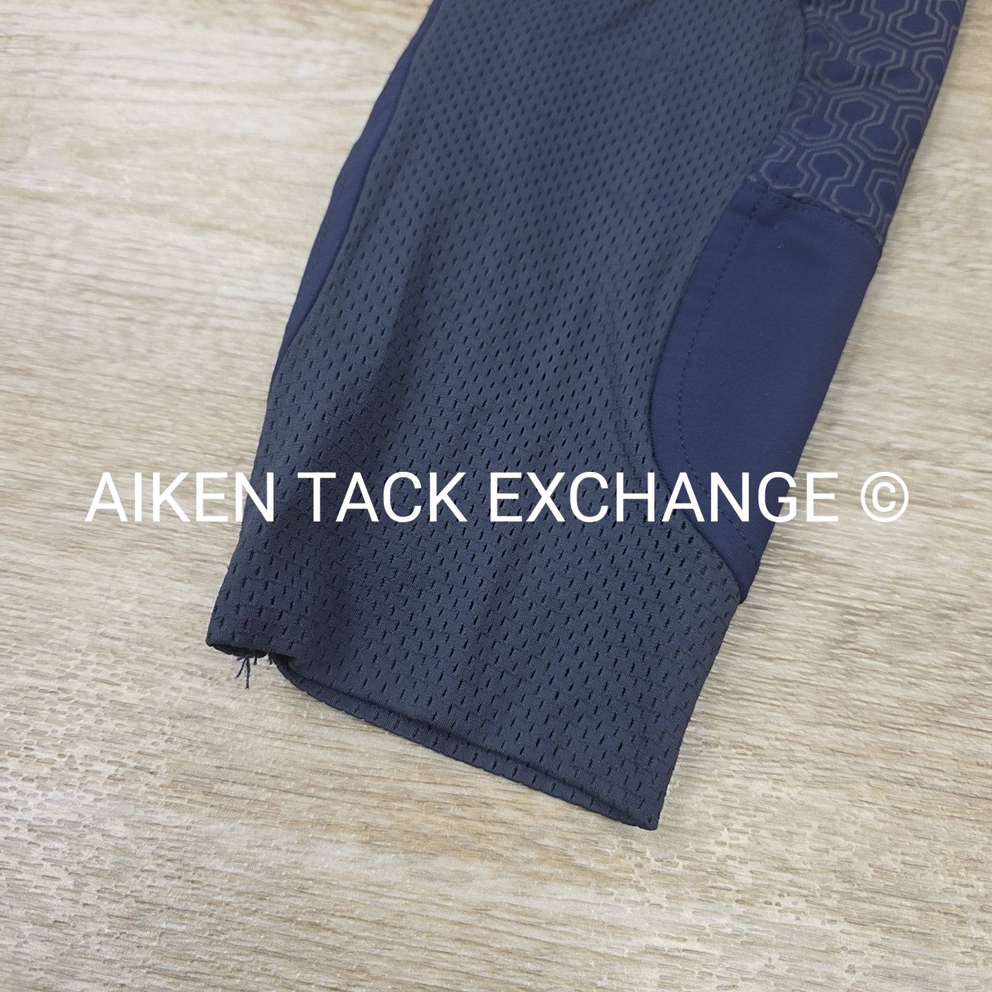 Ariat Tri Factor Silicone Grip Full Seat Breeches, Size 32 R