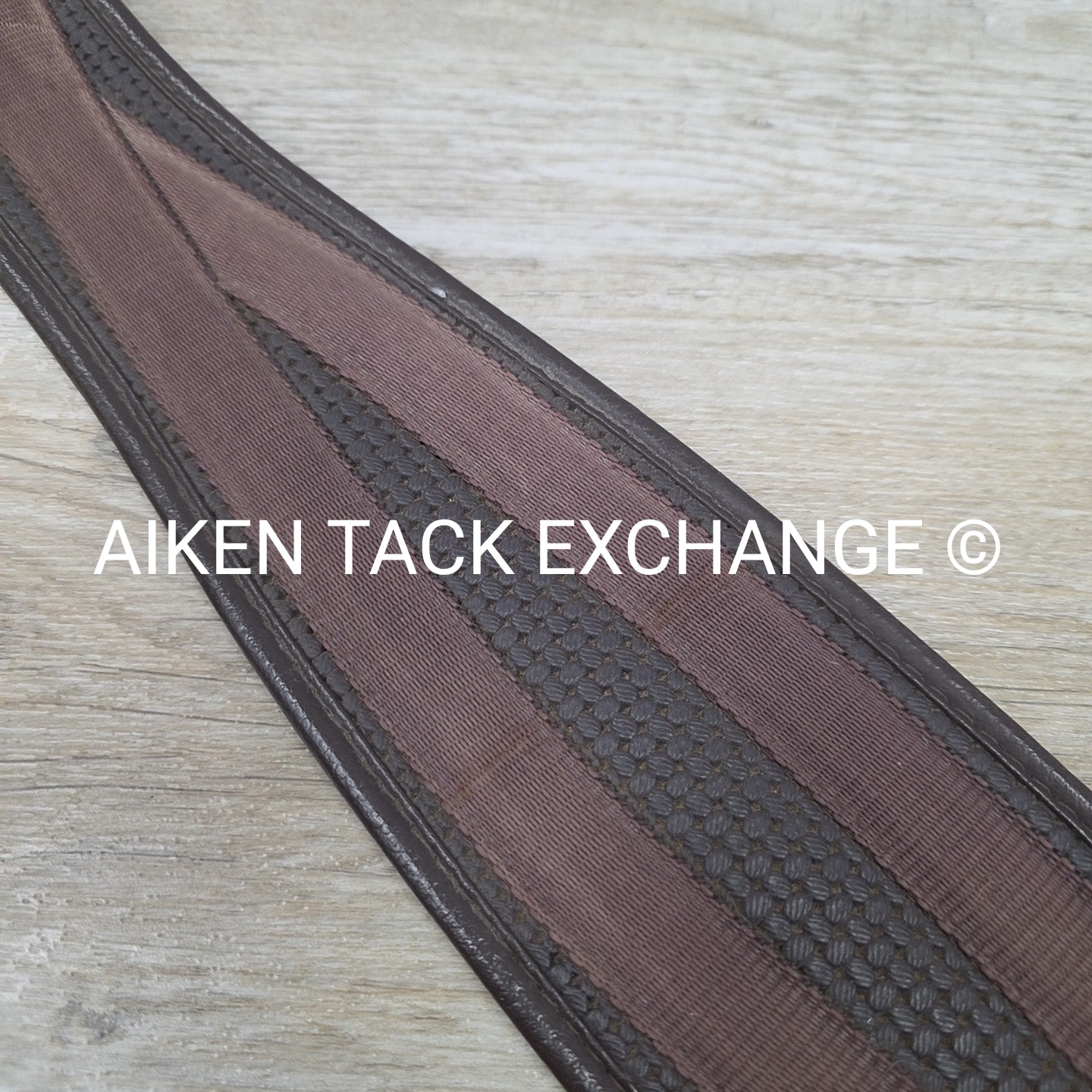 Ovation Chafeless Girth with Single End Elastic, Brown, 52"