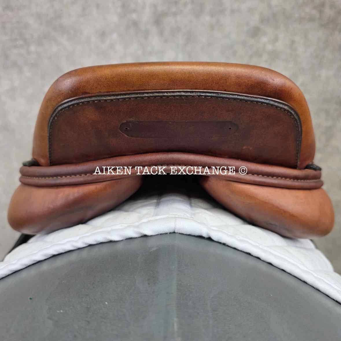 2007 Circuit by Dover Saddlery Close Contact Jump Saddle, 18" Seat, Medium Wide Tree, Foam Panels