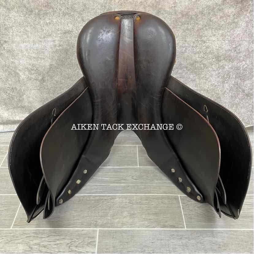 1997 PJ by Bruno DelGrange Close Contact Jump Saddle, 17.5" Seat, 4L Flap, Medium Wide Tree, Foam Panels
