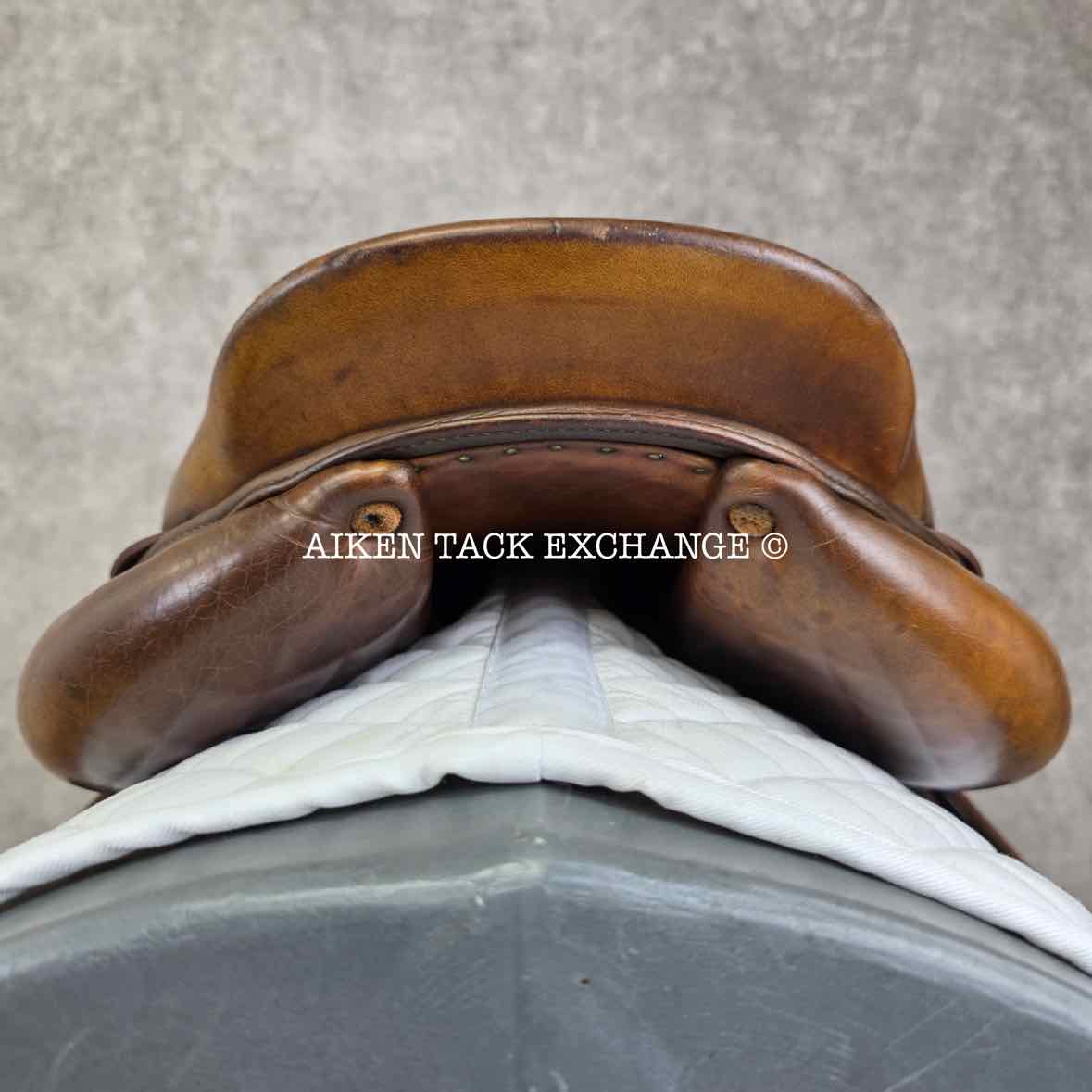 **SOLD** 2013 Meyer Act 1 Close Contact Jump Saddle, 18" Seat, Medium Tree, Foam Panels
