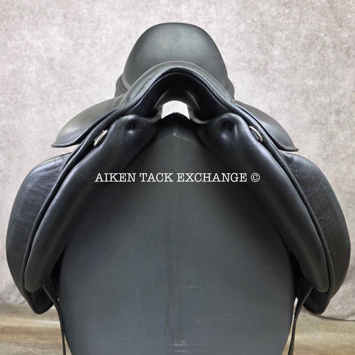1999 Childeric DAC Monoflap Dressage Saddle, 18" Seat, 3 Flap, Wide Tree, Foam Panels