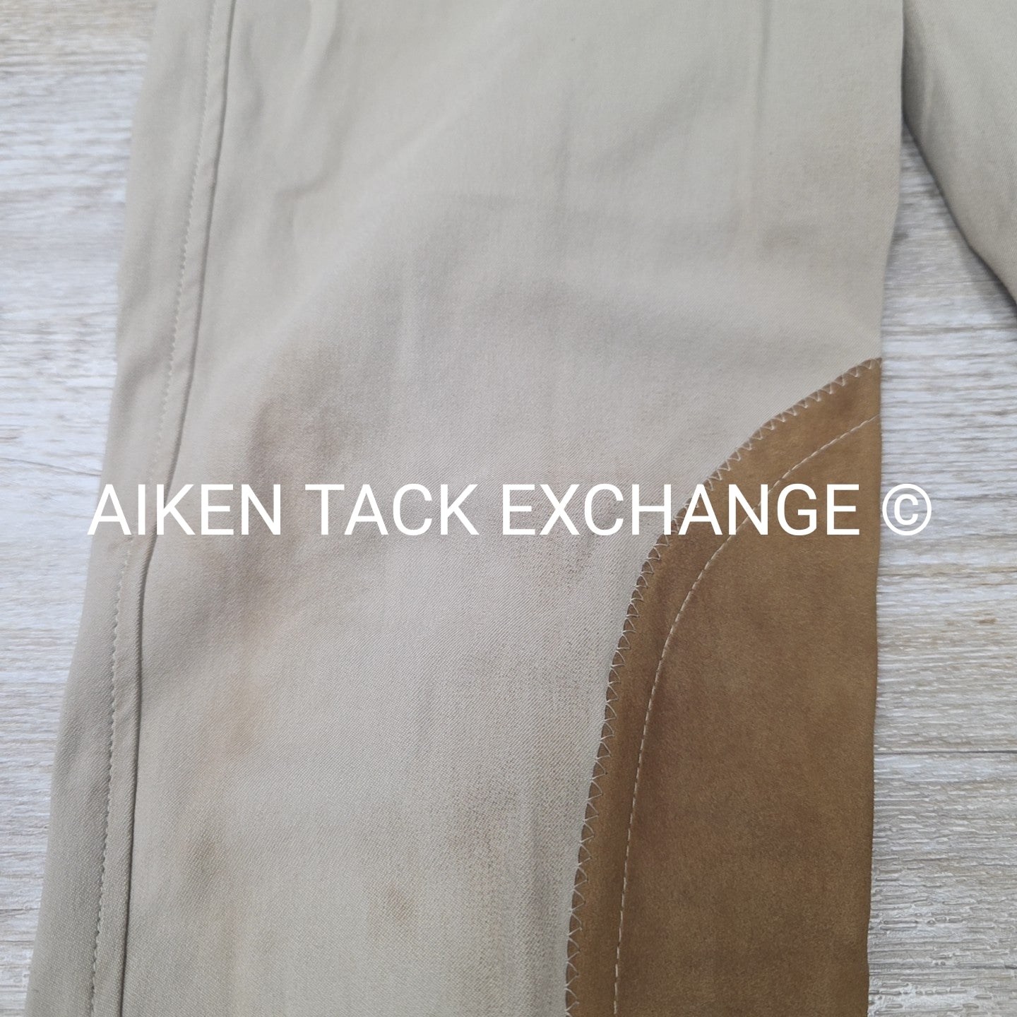 Tailored Sportsman Trophy Hunter Knee Patch Breeches, Size 28 L