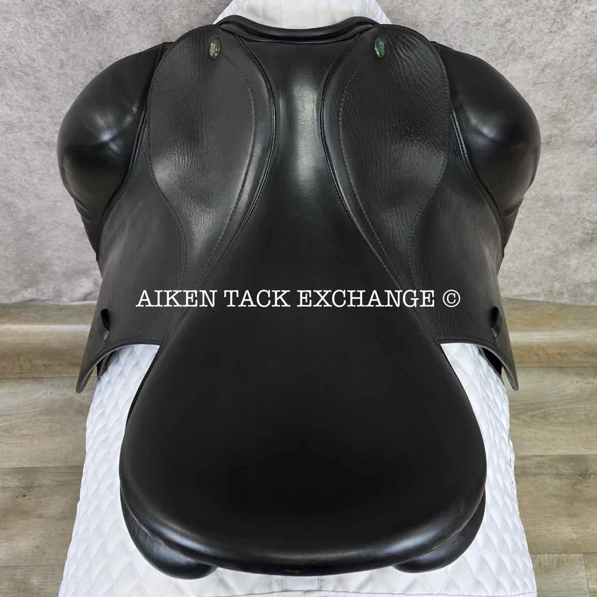 **On Trial** 2006 Prestige Dressage 2000 Saddle, 18" Seat, 35 Tree - MW, Wool Flocked Panels