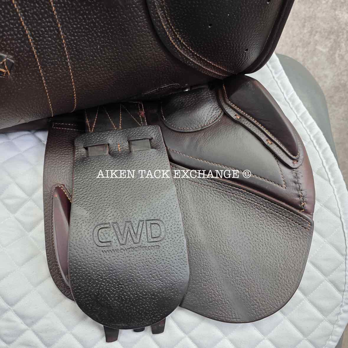 **SOLD** 2015 CWD SE01 Close Contact Jump Saddle, 17" Seat, 1L Flap, Medium Tree, Foam Panels, Full Buffalo Leather