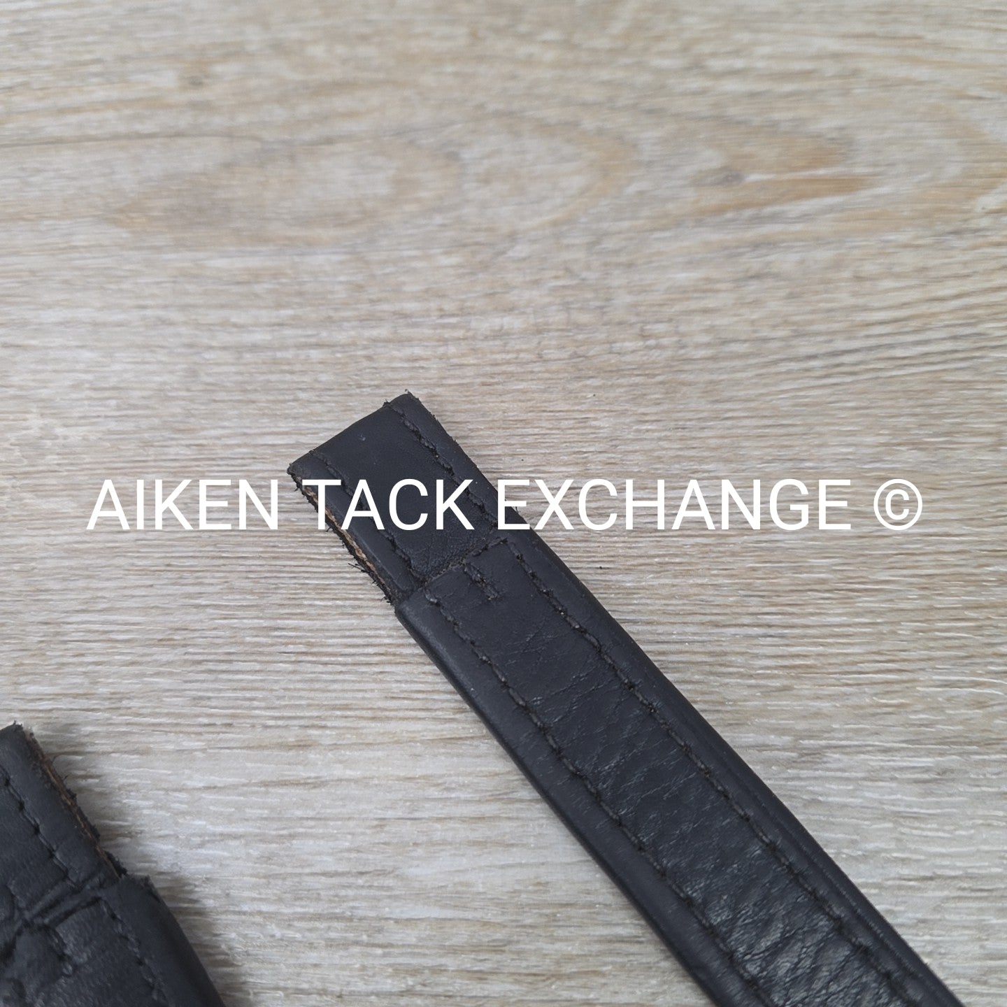 Devoucoux Makila Stirrup Leathers, Black, Size Small