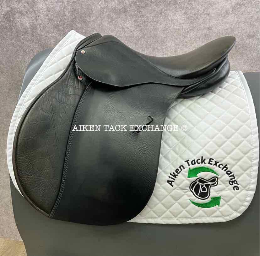 **SOLD**Courbette Lemetex Pandur Spezial All Purpose Saddle, 17.5" Seat, 31 Tree - Medium Wide, Wool Flocked Panels