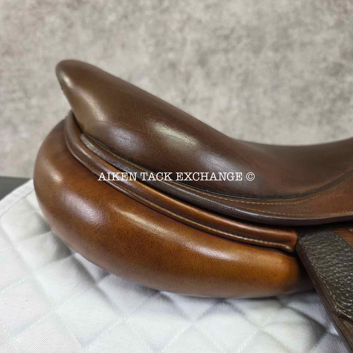 2011 CWD SE01 Close Contact Jump Saddle, 17" Seat, 3L Flap, Medium Wide Tree, Foam Panels, Full Buffalo Leather